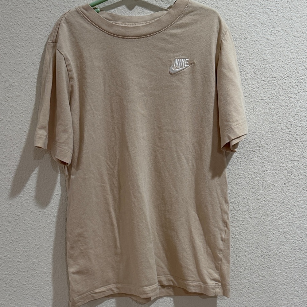 Nike Boy's Beige Short Sleeve Tee Size L